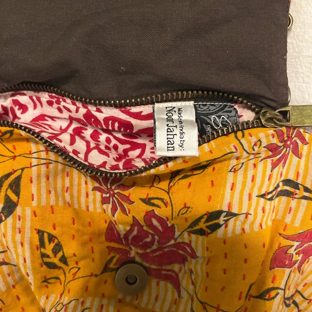 Purse - Picture 3 of 3